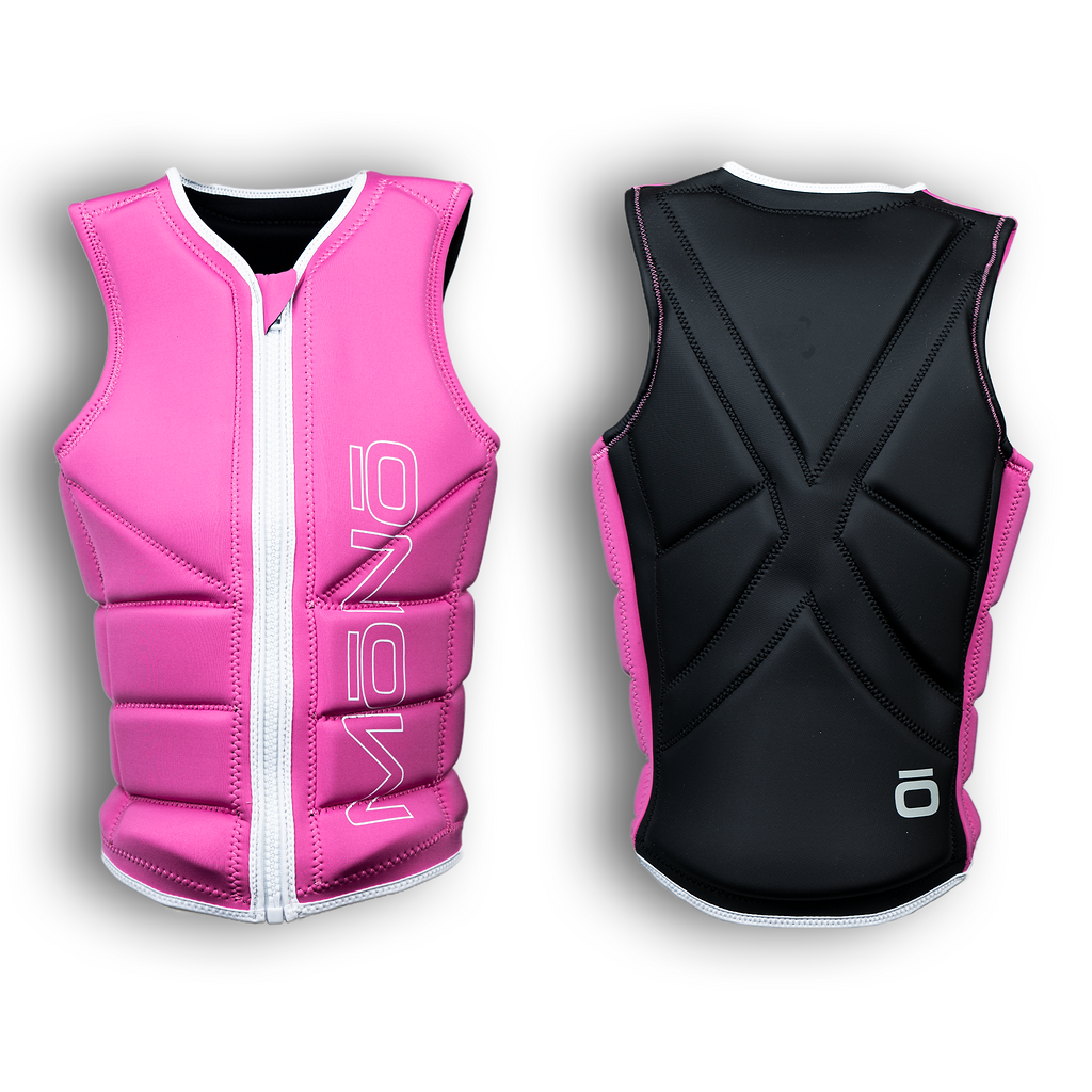 MŌNŌ Comp Vest 2026 – Mono Wake